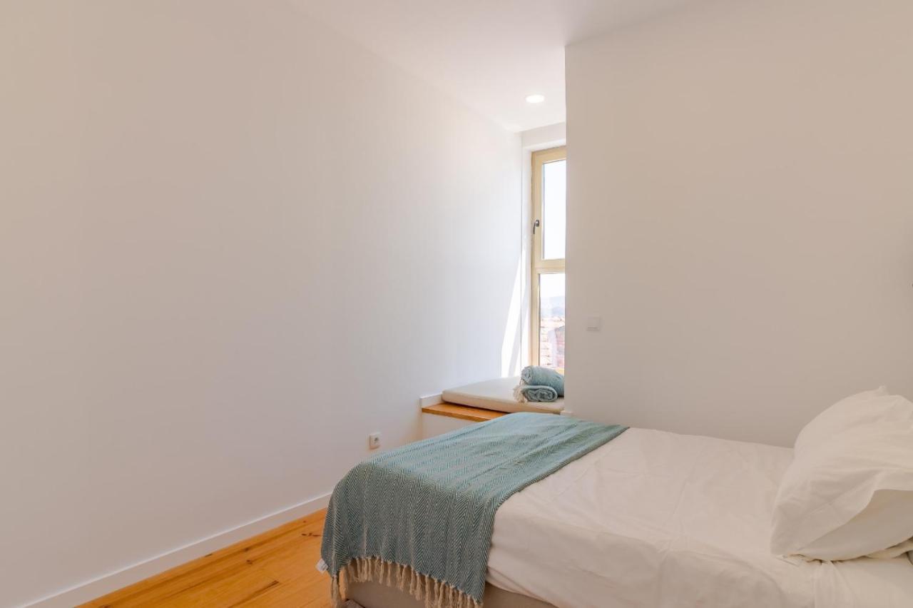 Ohh- Padre Antonio Vieira Flat D - 2Bedroom Near The Train Station Porto Exterior photo